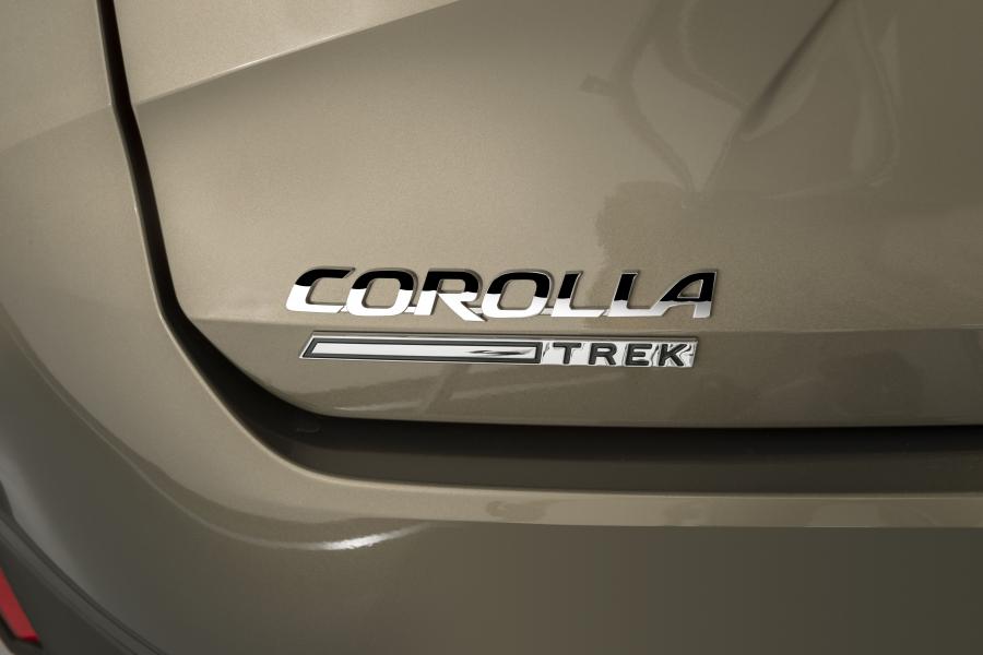 Логотип Toyota Corolla Trek Hybrid 2019 года  (WW) (фото 6 из 17)